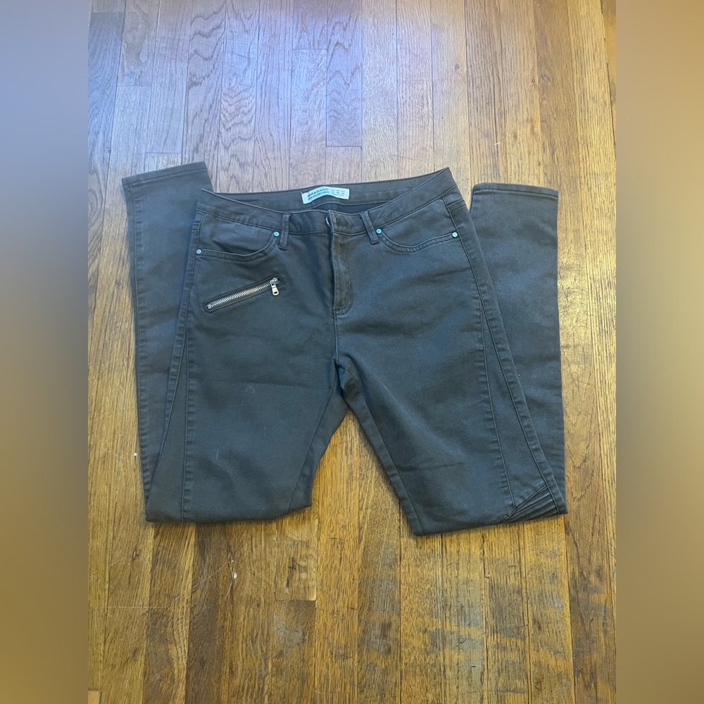 Zara Olive Green Jeans.